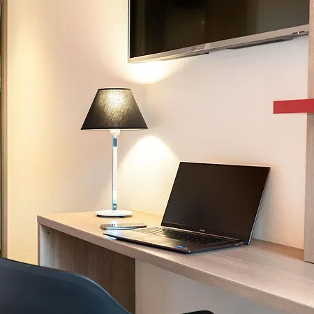 Ibis Styles Cite Espace Hotel