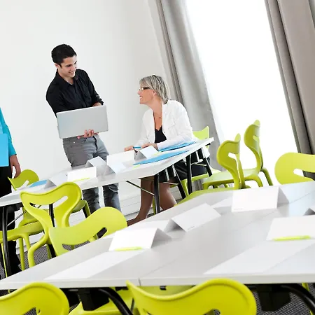 Ibis Styles Cite Espace Hotel 3*