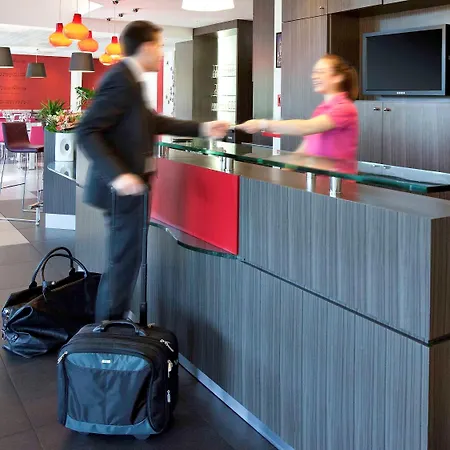Ibis Styles Cite Espace