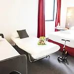 Ibis Styles Cite Espace Otel 3*