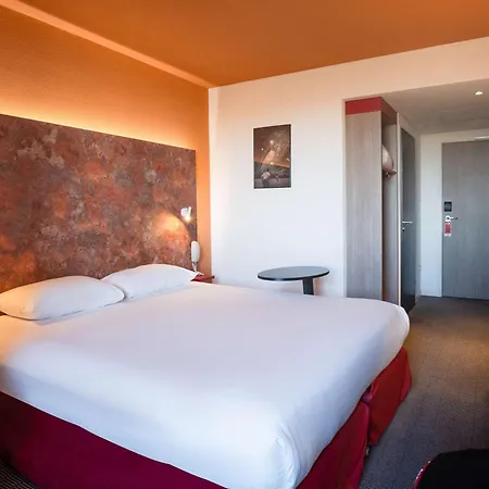 Ibis Styles Cite Espace Hotel 3*