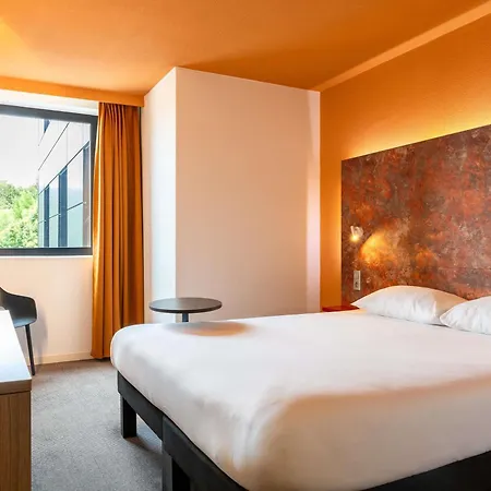 Ibis Styles Cite Espace מלון