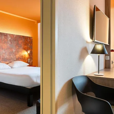 Ibis Styles Cite Espace מלון 3*