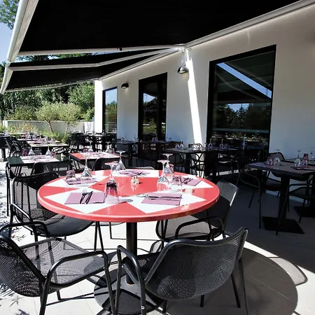 Ibis Styles Cite Espace 3*