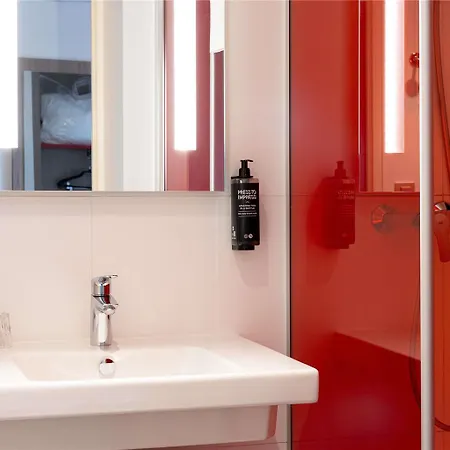 Ibis Styles Cite Espace Hotel 3*