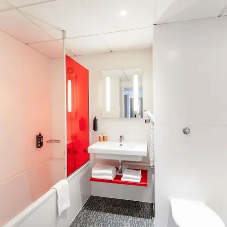 Ibis Styles Cite Espace 호텔