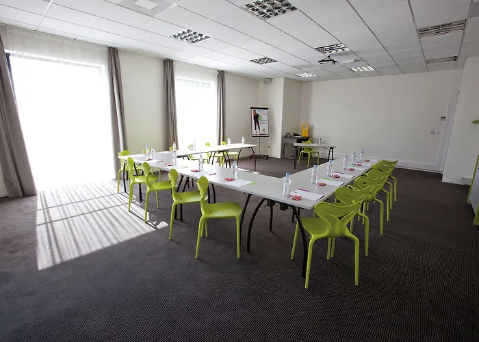 Ibis Styles Cite Espace 3*