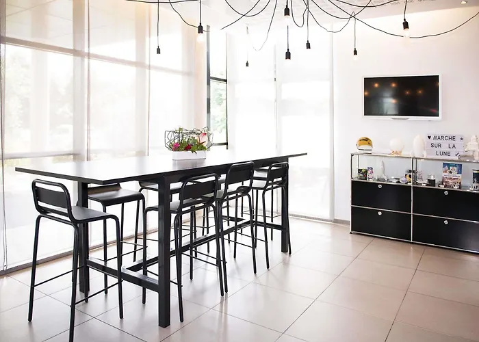 Ibis Styles Cite Espace Otel 3*