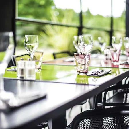 Hotel Ibis Styles Cite Espace 3*